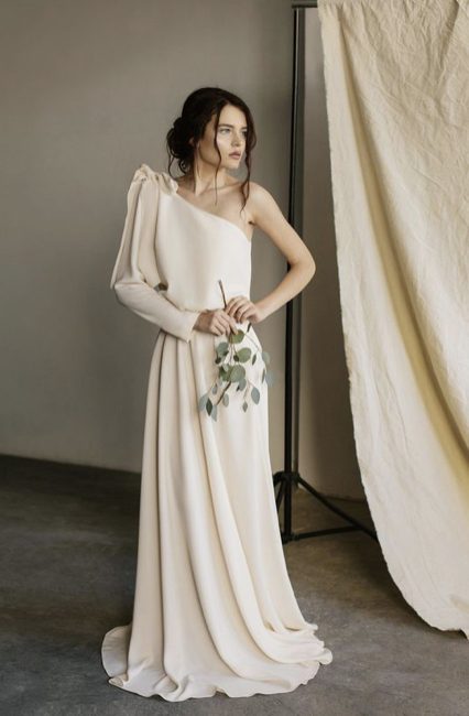 minimal wedding dresses