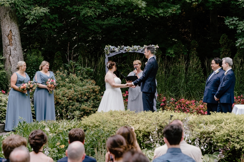 Cambridge Mill: A classy wedding by the Grand River