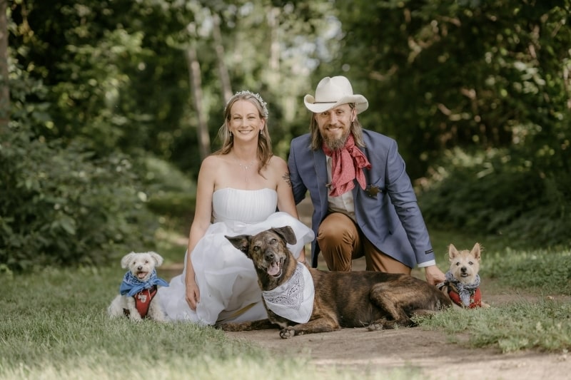 Country-themed weddings are all the rage. This couple took it to the next level.