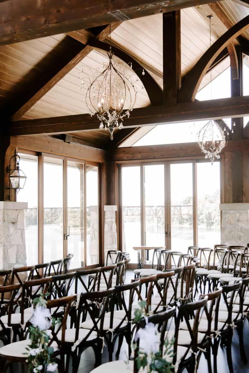 Cambridge Mill: A classy wedding by the Grand River