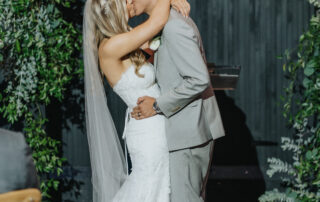 And let’s not forget the beautiful textures and amazing natural light—your photographer will have a field day capturing all those stunning shots!