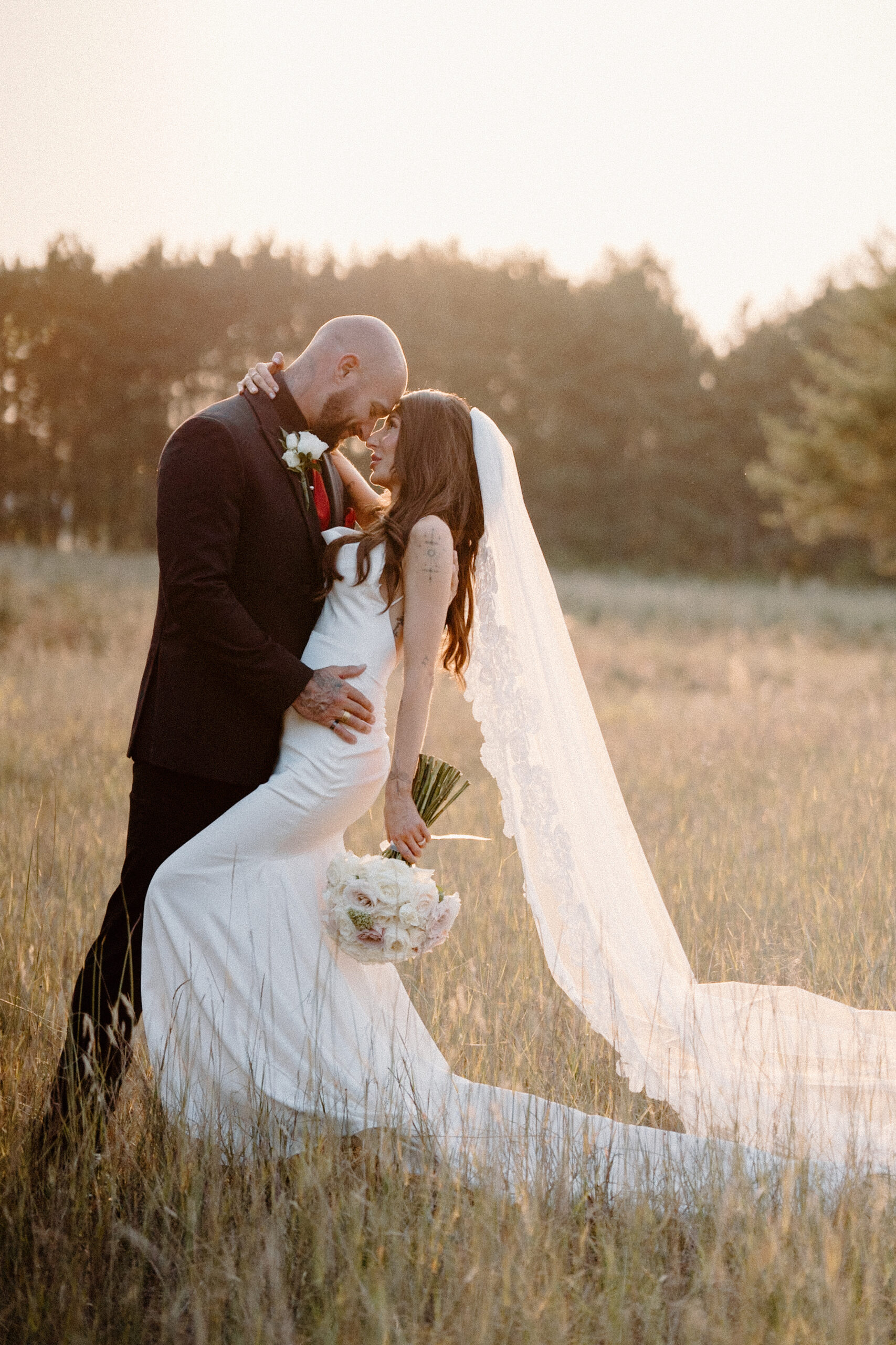 DSC00464 Are you dreaming of a stunning daytime wedding surrounded by nature? Look no further than Karyai Park in Clearview, Ontario.