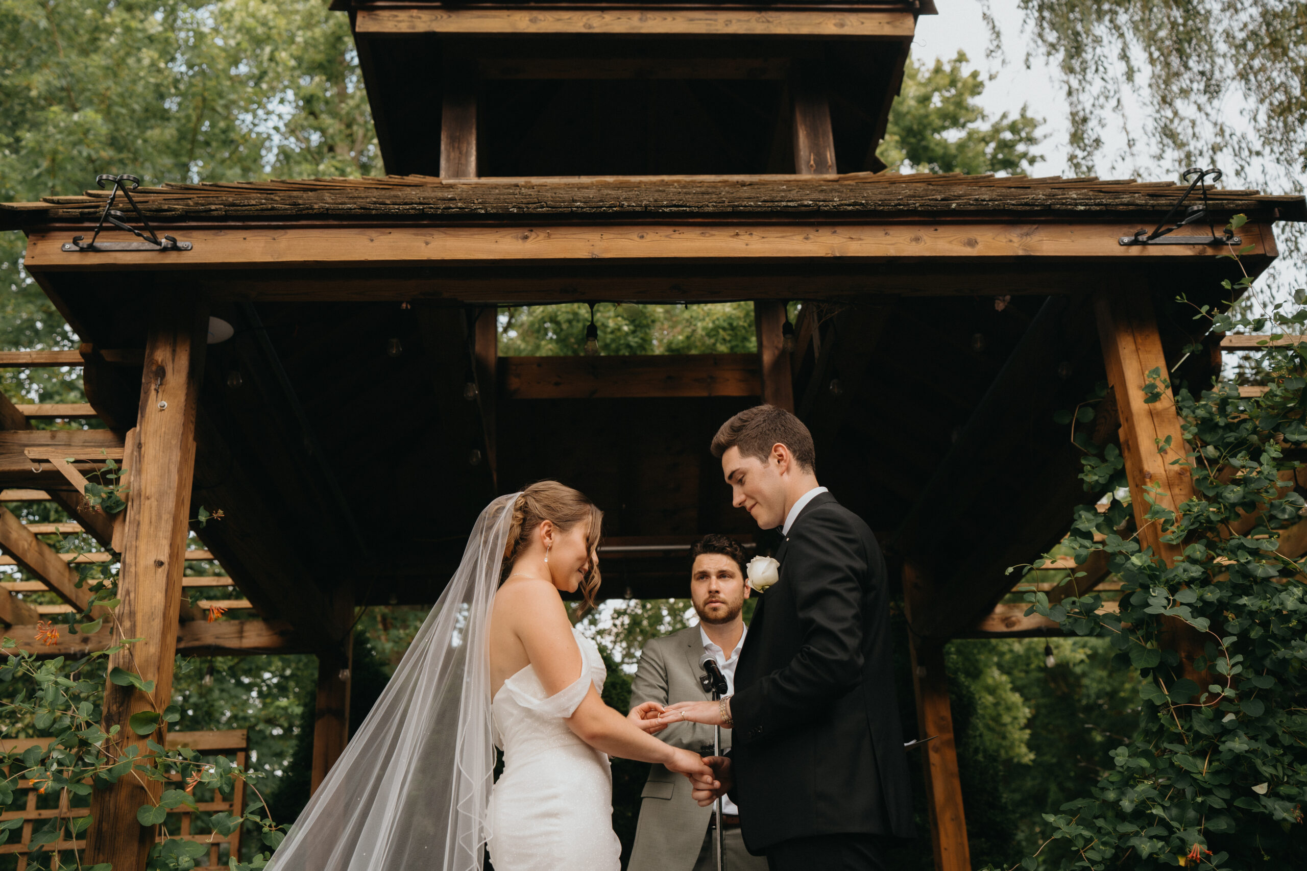 Whether you’re planning an intimate ceremony or a lively reception, Madison Greenhouse Weddings offers versatile spaces to suit your needs.