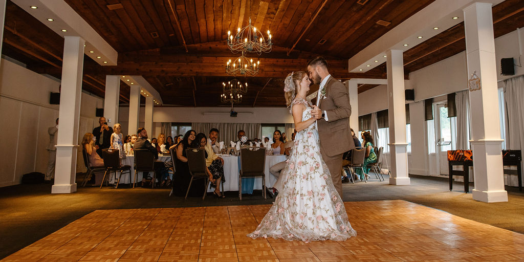 _MEG6221 If you’re considering Horseshoe Resort Barrie Ontario, here are some tips to make your day seamless