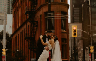 Say “I Do” in Style: Amanda & Arees’s Beautiful Wedding Celebration at Omni King Edward