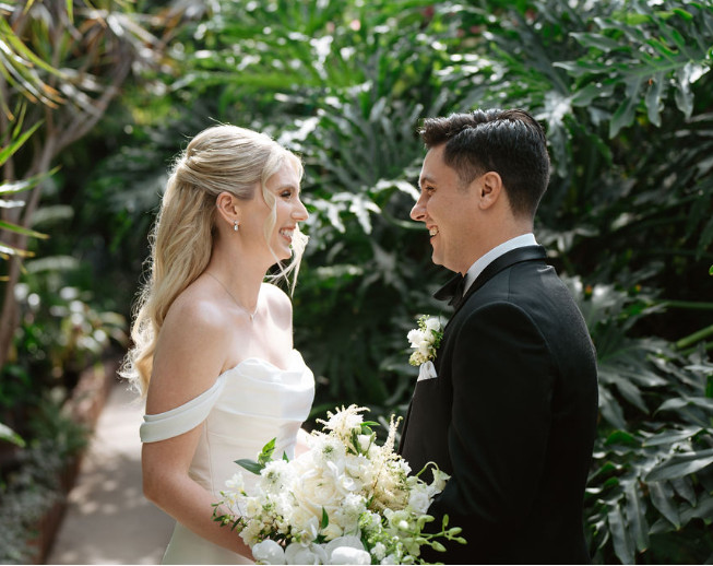 Best Wedding Poses for Couples