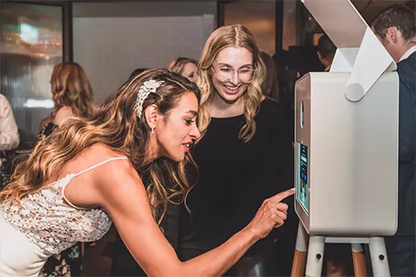 65a1ae8fef38cf0ba1aee257_Carousel Images 10 Photo Booth Rental Service in Toronto