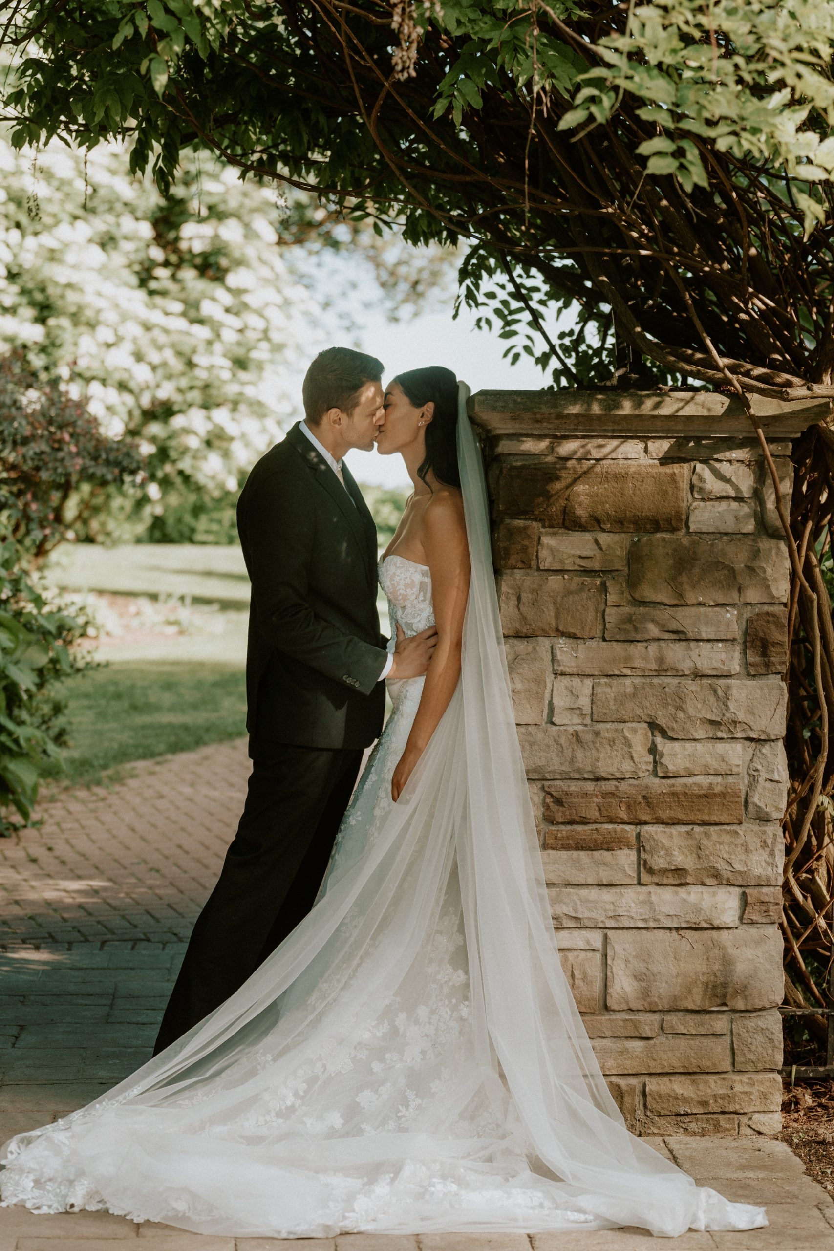 The Vue Event Venue Wedding: A Modern Toronto Celebration Full of Elegance