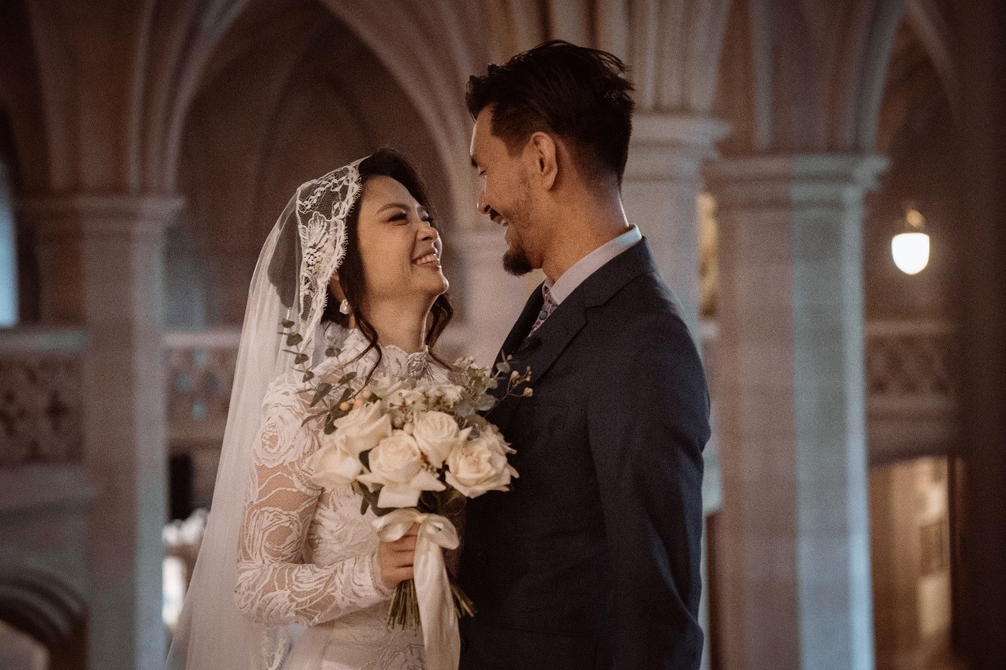 Candid Bride and Groom Wedding Photo Ideas